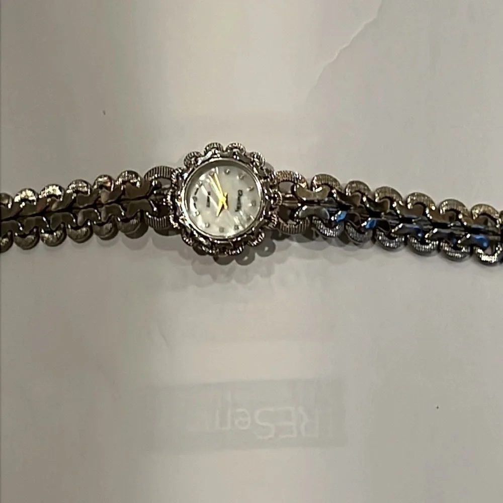 Chantilly Quartz Gold and Silver Tone Ladies Fashion Watch Dainty Elegant